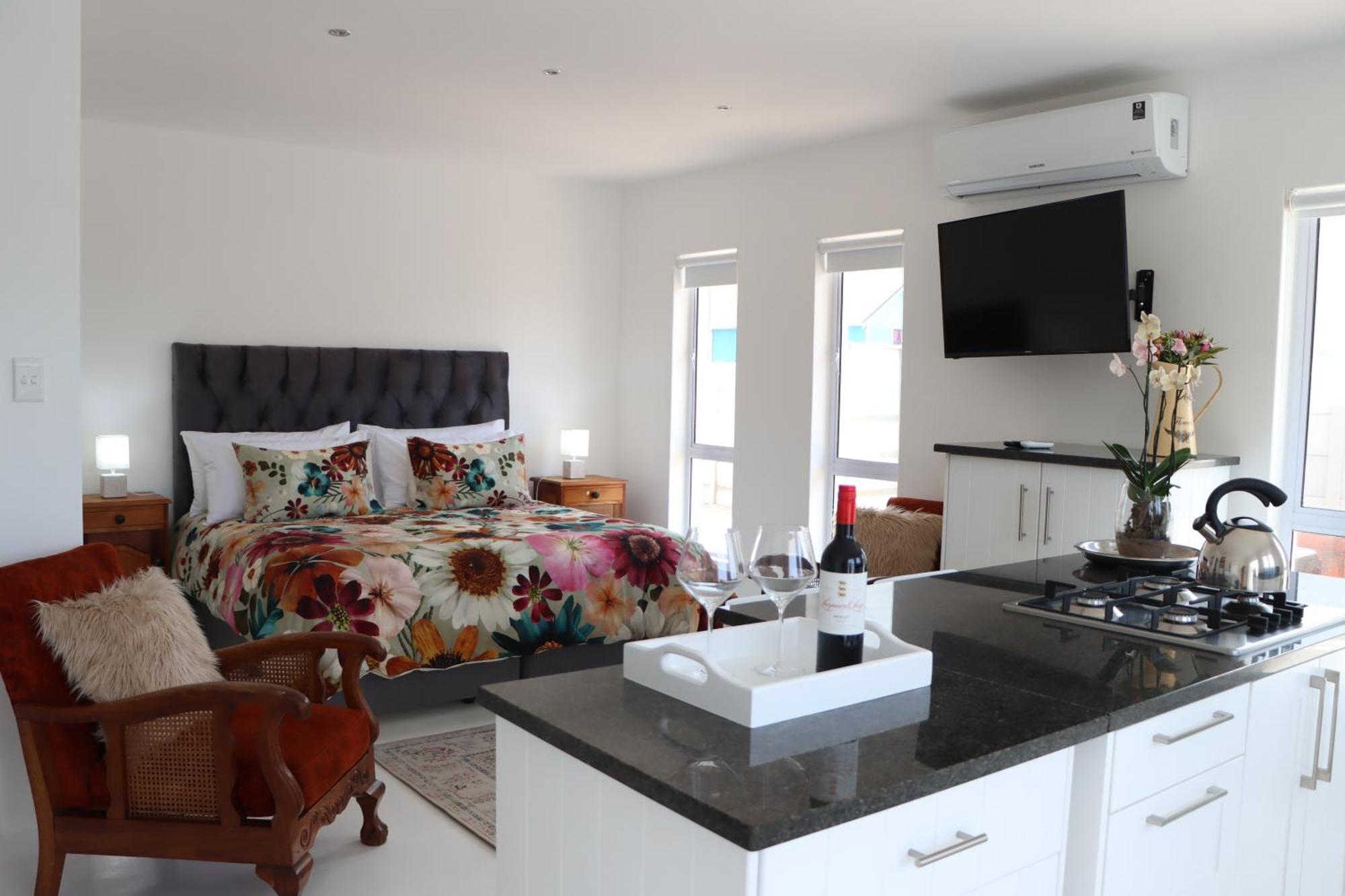Nivenia Beach House Bettyʼs Bay Exterior foto